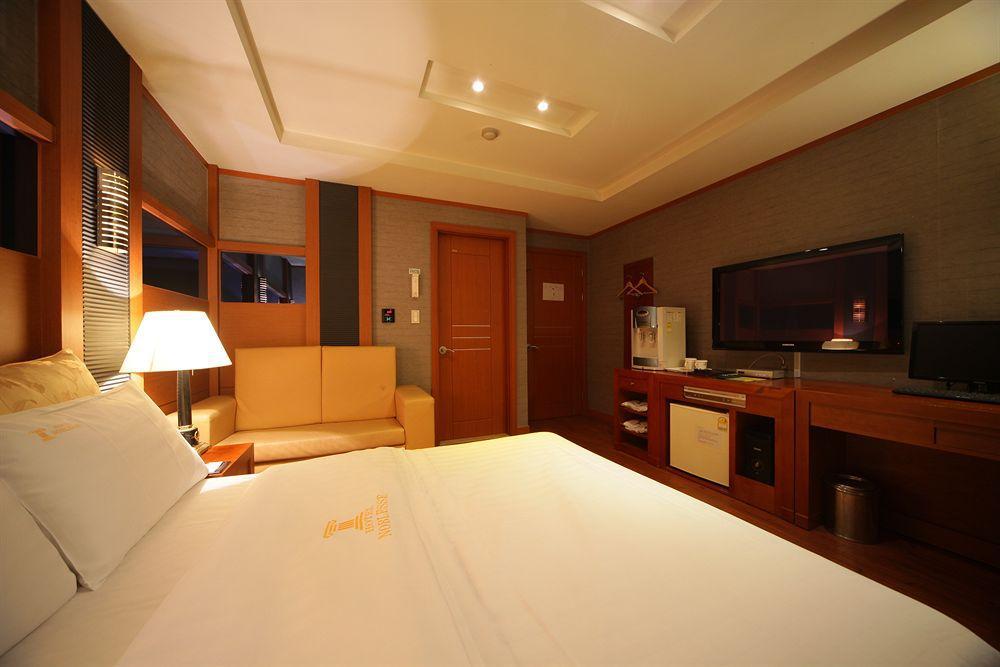 Hotel Noblesse, Yeoksam Seoul Ngoại thất bức ảnh