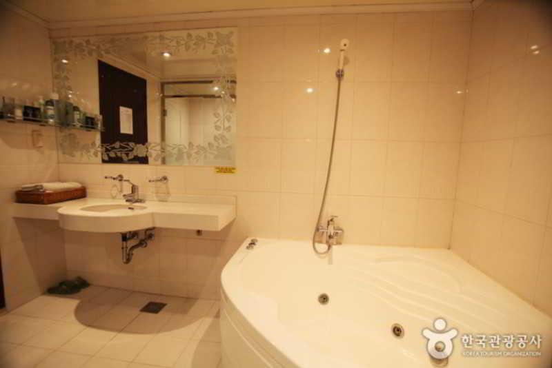 Hotel Noblesse, Yeoksam Seoul Ngoại thất bức ảnh