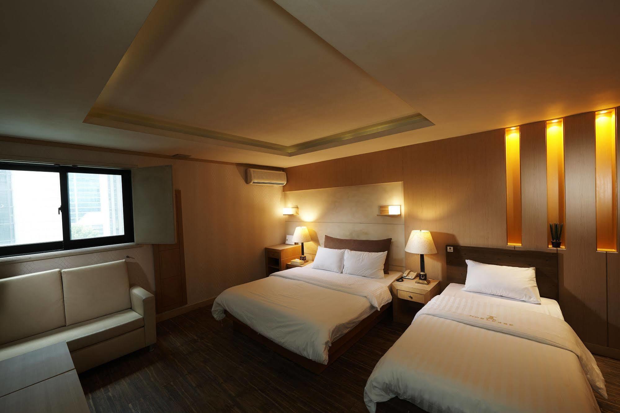 Hotel Noblesse, Yeoksam Seoul Ngoại thất bức ảnh