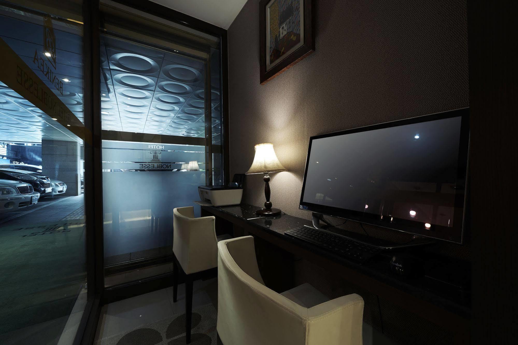 Hotel Noblesse, Yeoksam Seoul Ngoại thất bức ảnh