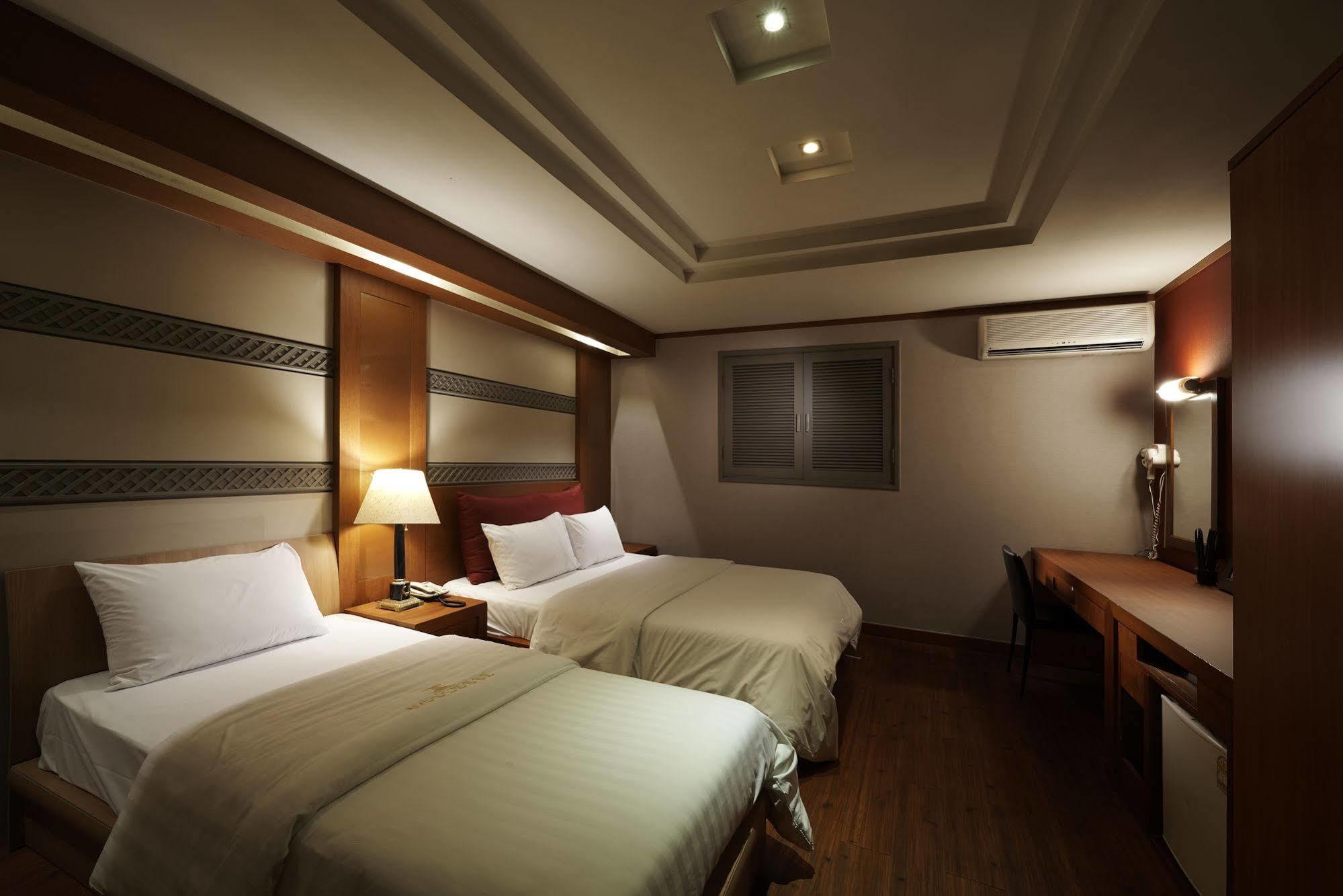 Hotel Noblesse, Yeoksam Seoul Ngoại thất bức ảnh