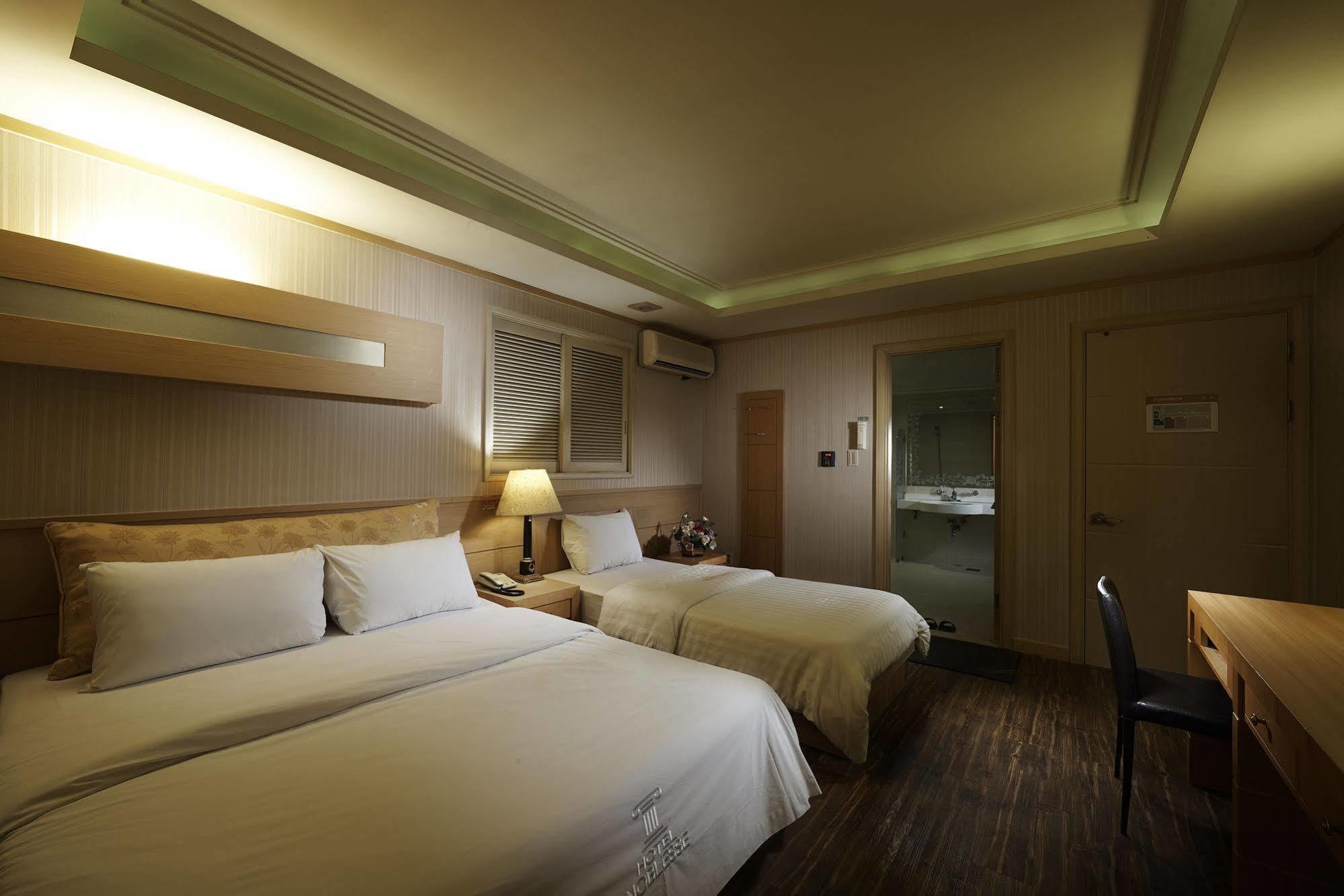 Hotel Noblesse, Yeoksam Seoul Ngoại thất bức ảnh