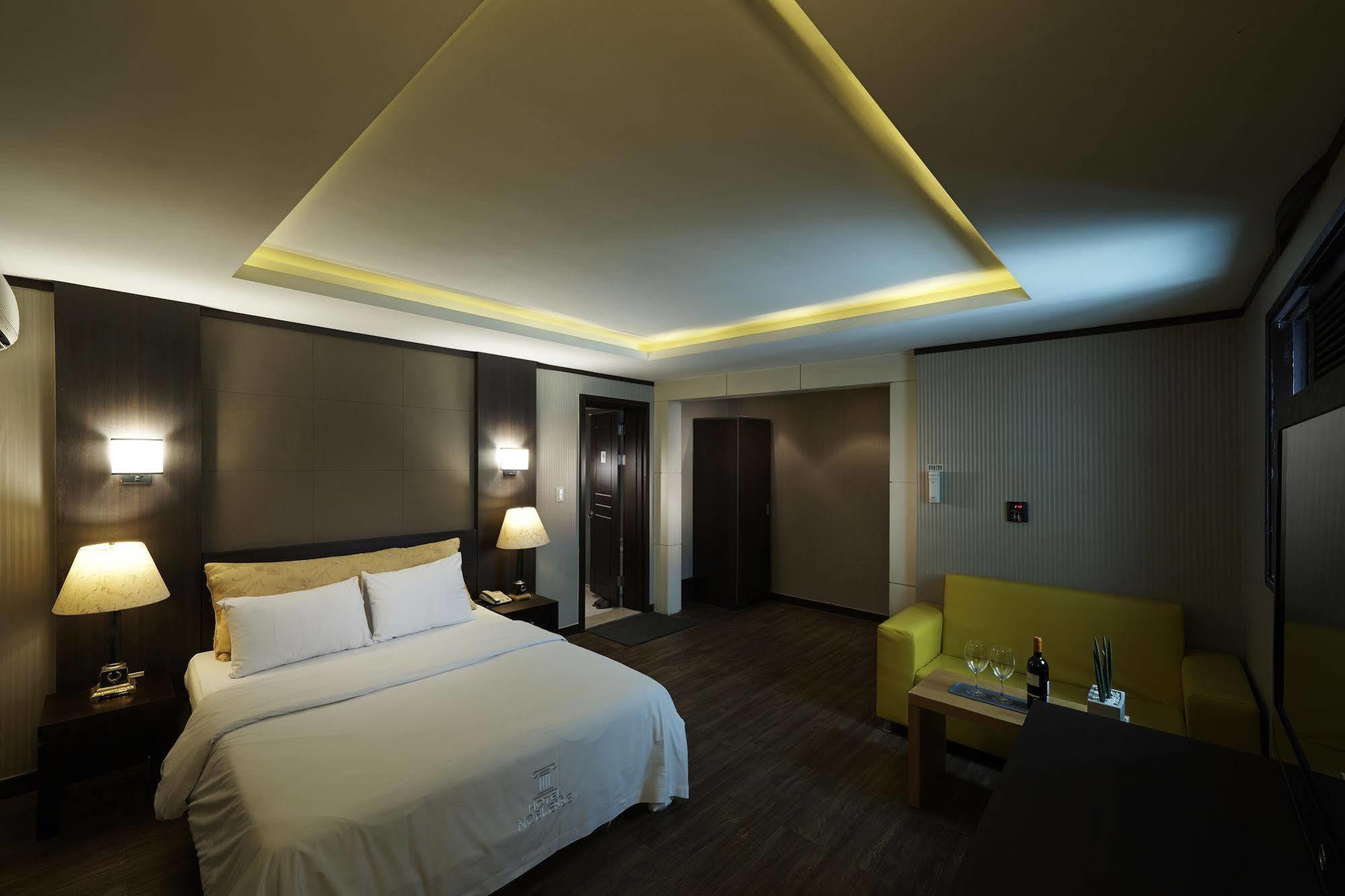 Hotel Noblesse, Yeoksam Seoul Ngoại thất bức ảnh