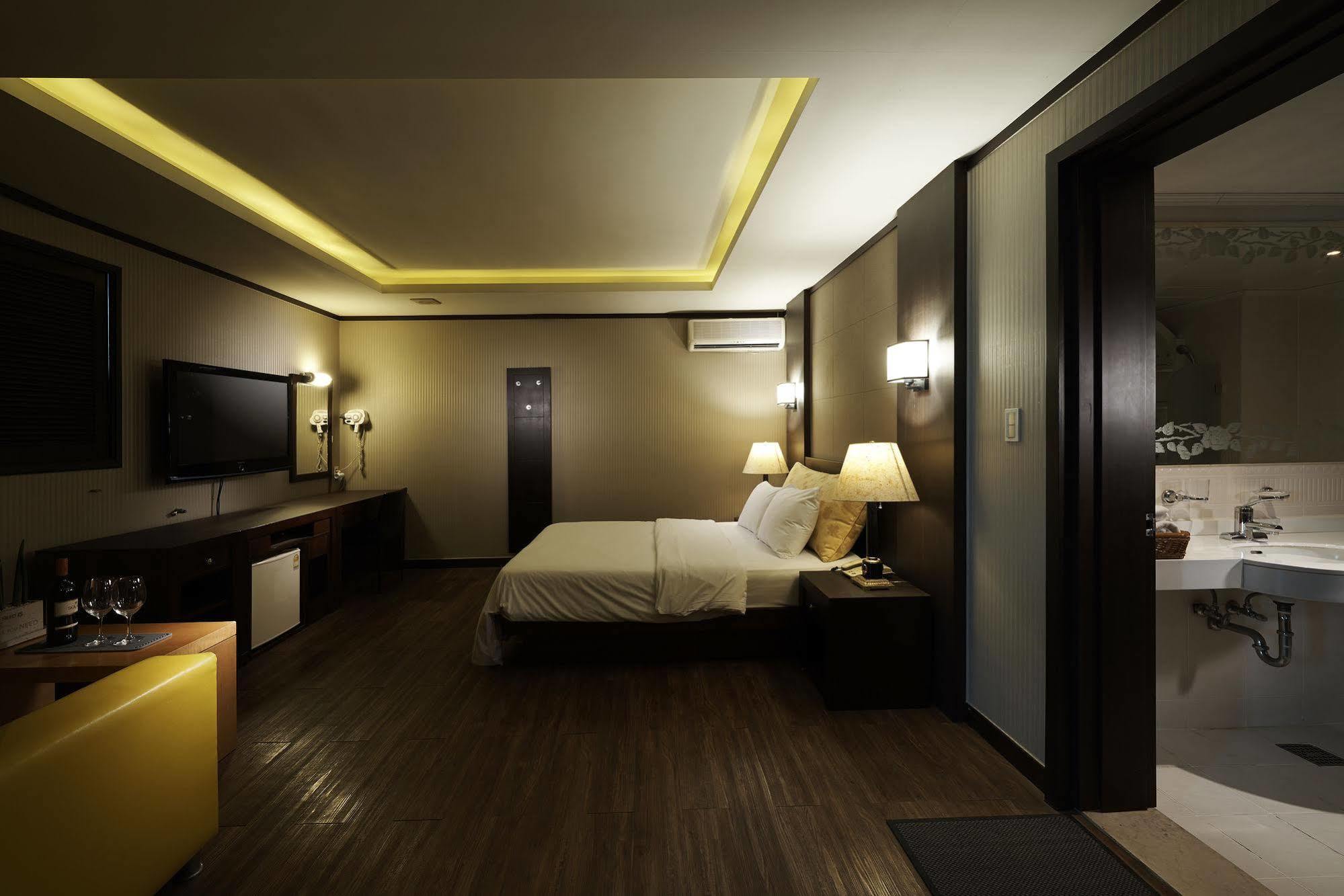 Hotel Noblesse, Yeoksam Seoul Ngoại thất bức ảnh